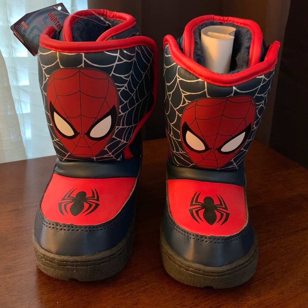 Spiderman snow boots